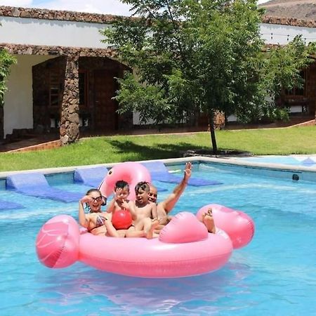 Meoqui Hotel Hacienda Las Marias מראה חיצוני תמונה